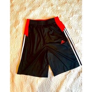 Adidas Shorts‎